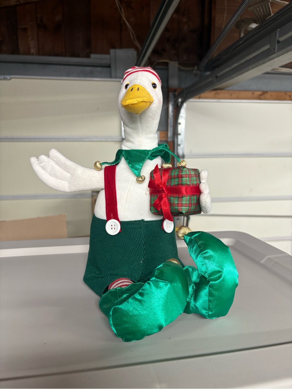 Holiday Elf Goose Plush Toy – White and Green